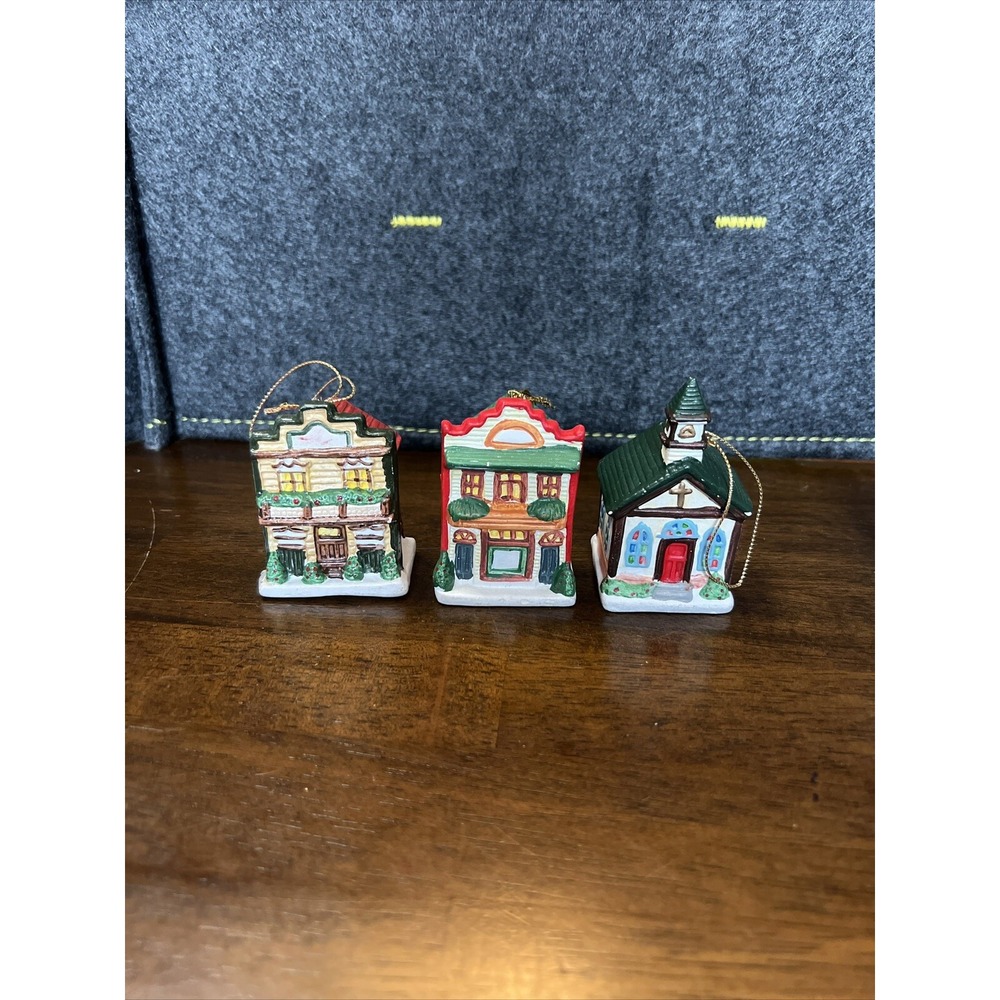 Kwik Fill Traditional Village Ornament 1993 Church‎ Hall Store Inn Set Of 3